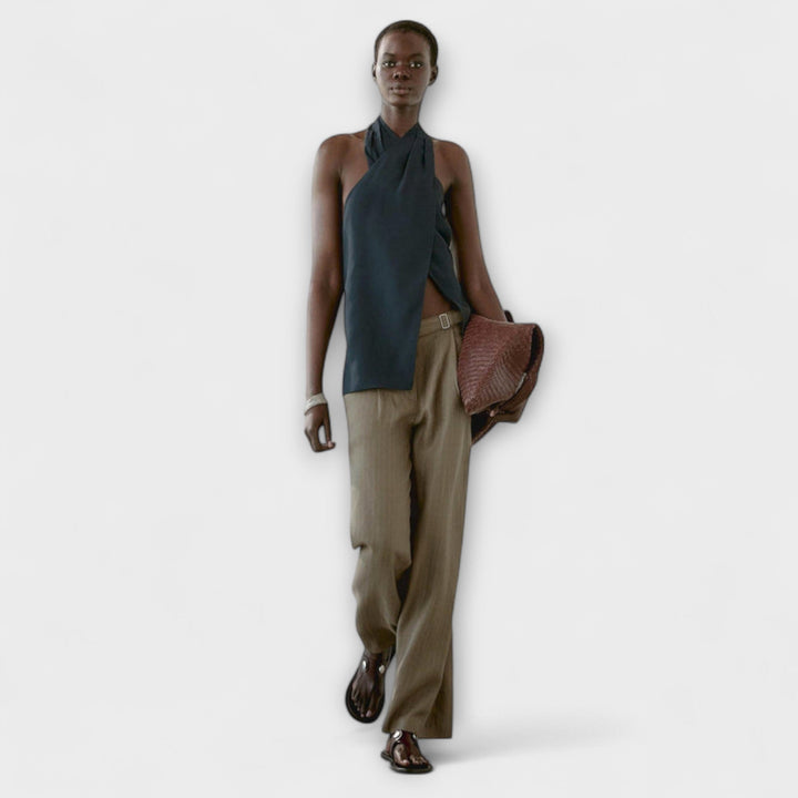 Marini | Top blu con scollatura elegante